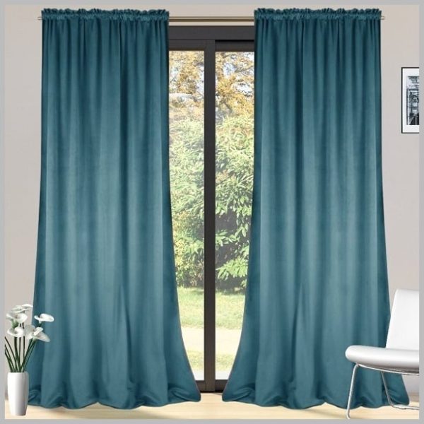 Glow Thuis- Gordijn verduisterend- Kant en klaar 70% Verduisterend Gordijn - Hoge kwaliteit Fluweel – Bregje Blauw Curtains - Gordijn met Plooiband ( Inclusief haken )- 140x250 cm - 1 Stuk