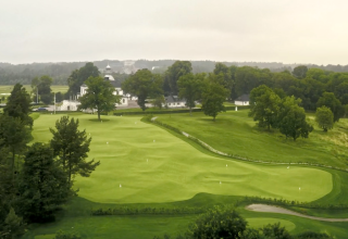 Bro Hof putting