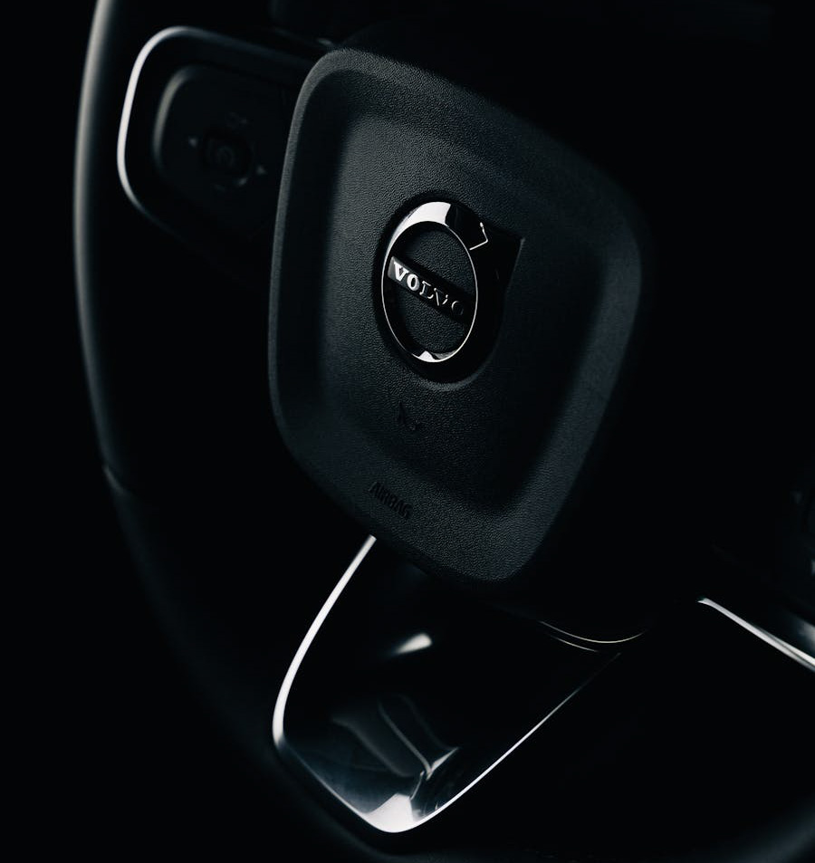 Volvo begagnad Göteborg - stort utbud av testade bilar hos Gothia Bil med garanti och personlig service.
