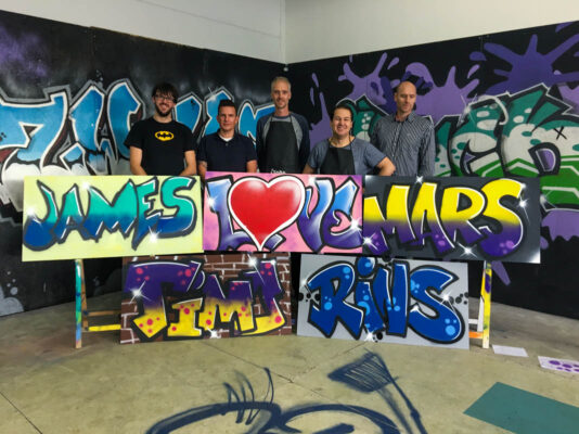 Vrijgezellenfeest mannen creatief stoer corona Zwolle graffiti