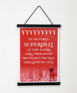 Plakat - Konfirmation superhelt kvinde