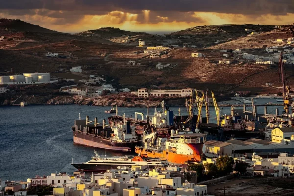 Harbour and Shipyard | Syros