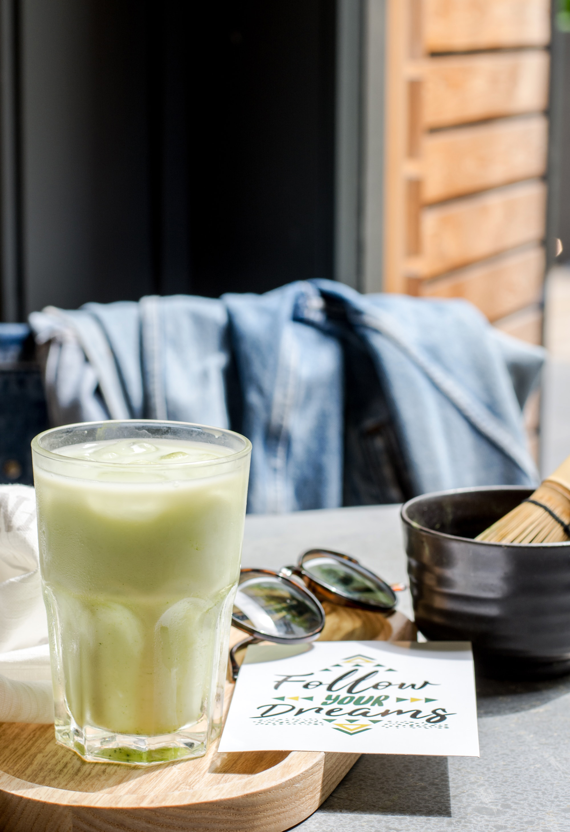 Tolle Erfrischung an heißen Sommertagen: Iced Matcha Latte