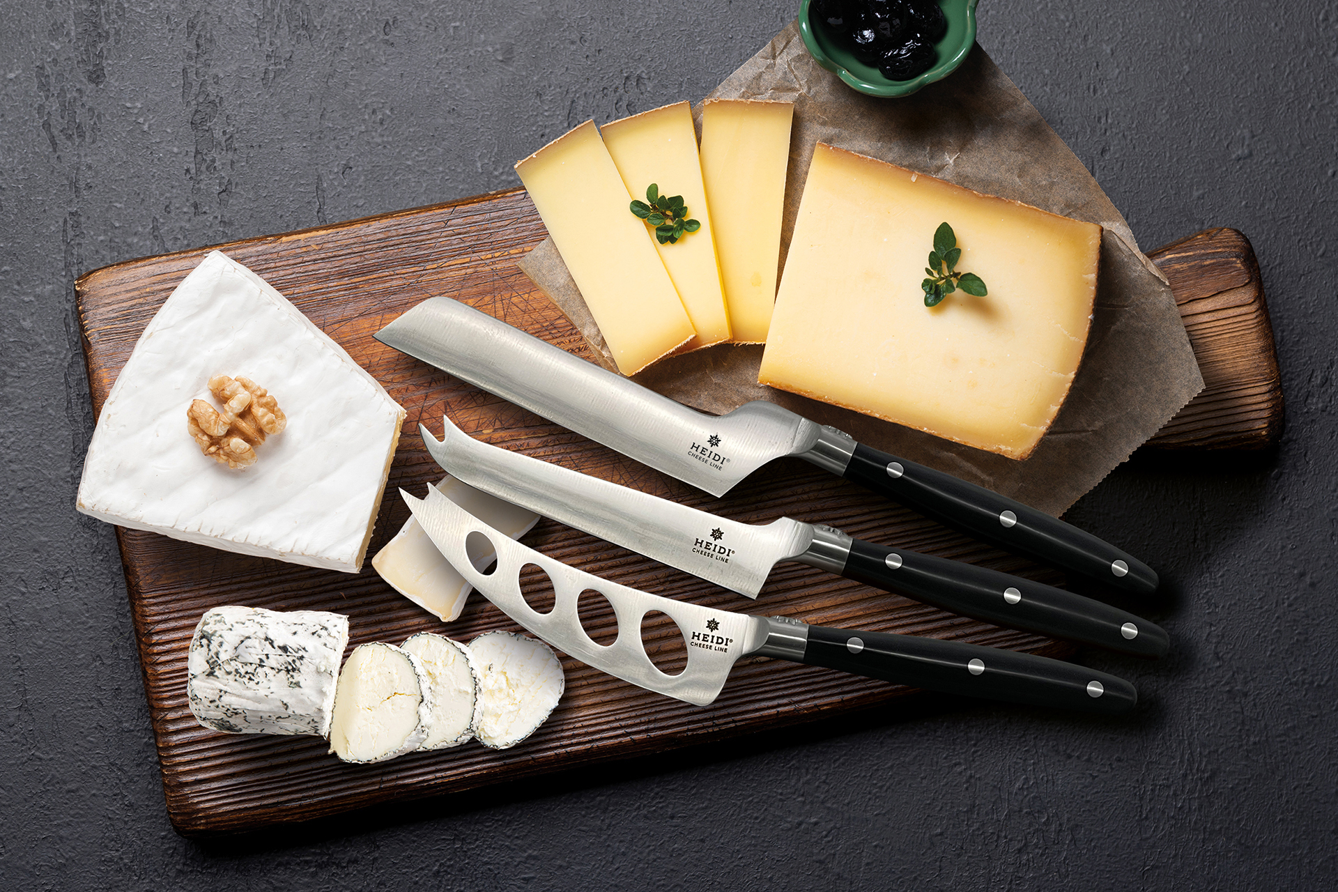 Käsegenuss pur – Die perfekte Schweizer Käseplatte mit der Edelweiss Kollektion von Heidi Cheese Line (Set mit drei Käsemessern)