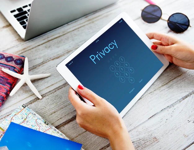 Dignity and Privacy