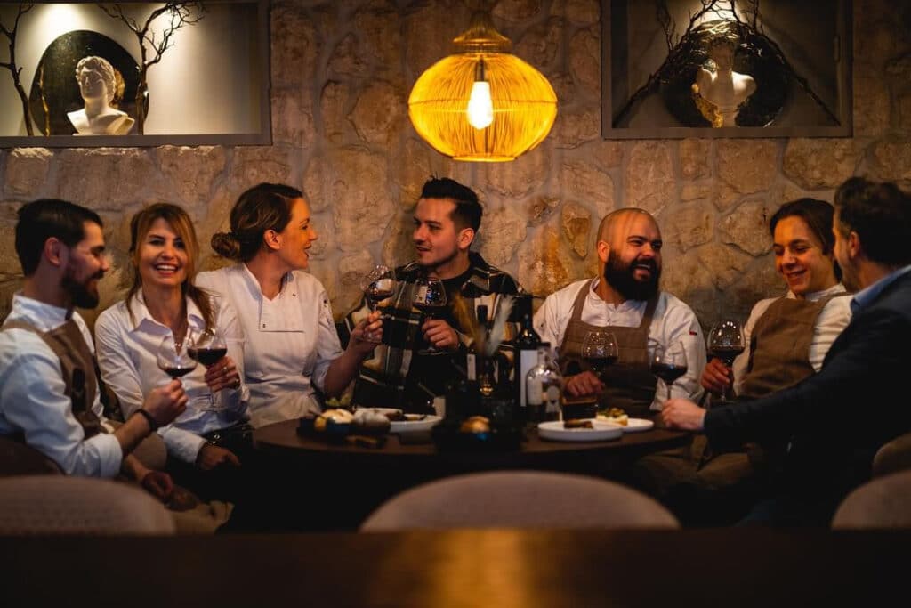 Oli Mazi, Griekse klassiekers met een twist Familie van Oli Mazi