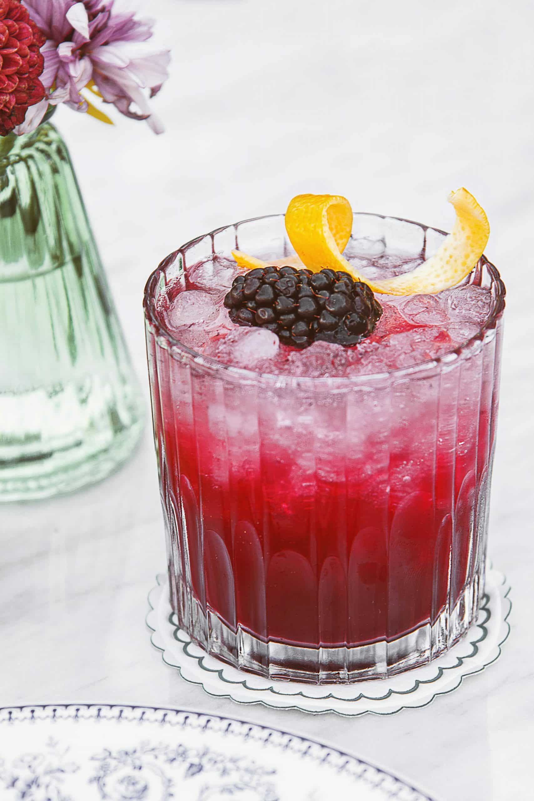 Bramble bramble cocktail drink