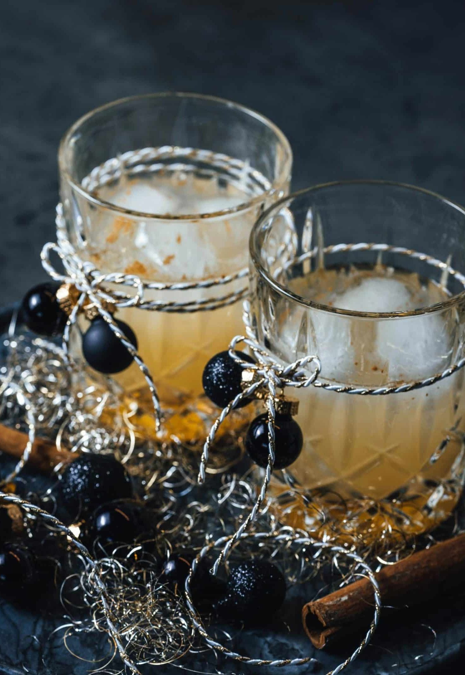 Pear Champagne Fizz pear champagne fizz - nyårsdrink med bubbel och gin och päron