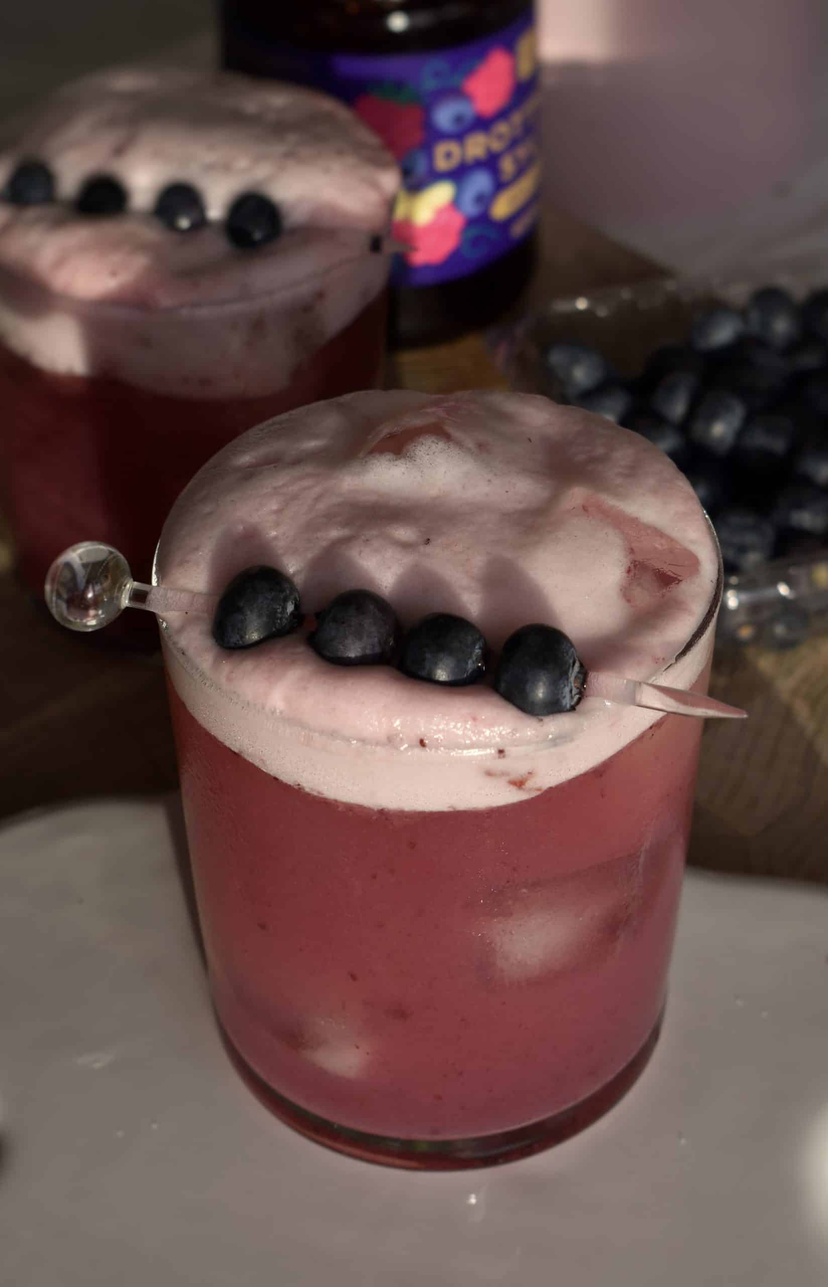 Drottning Sour Drottning Sour drink med drottningsylt