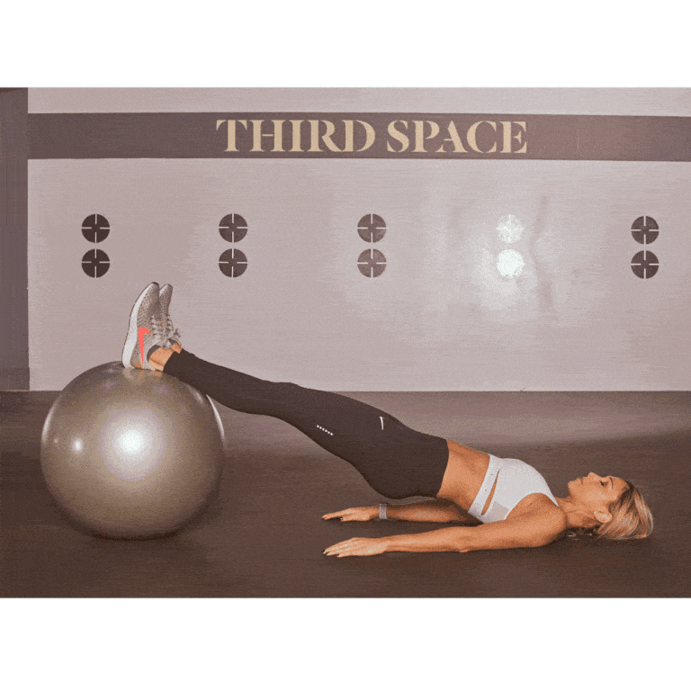 10 NonBoring Booty Building Moves To Help Grow & Shape Your Derrière
