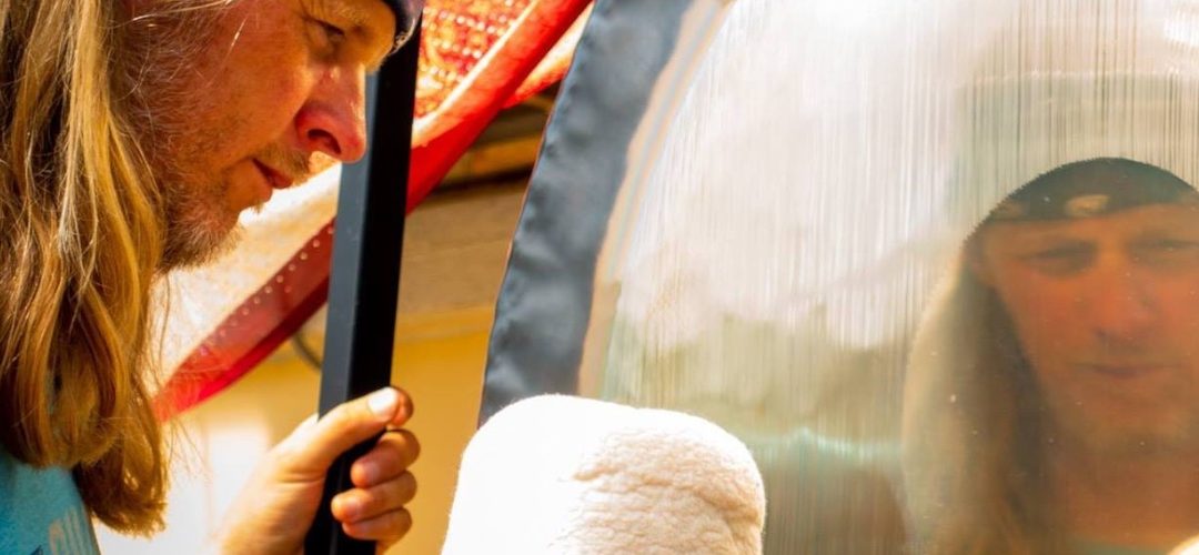 feel the vibes Gongbad gongmästare