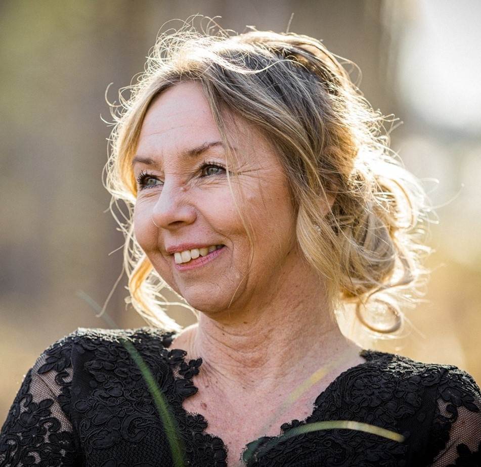 Susan Olausson - Din Väg till Ljus & Kommunikation