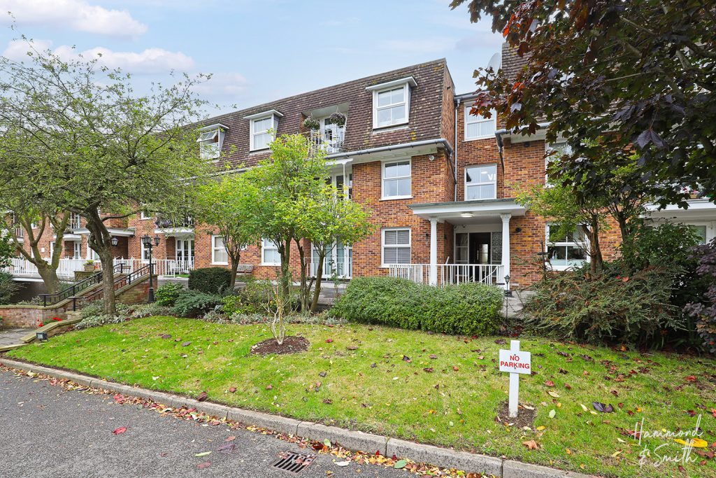 Mayflower Court, Ongar, CM5