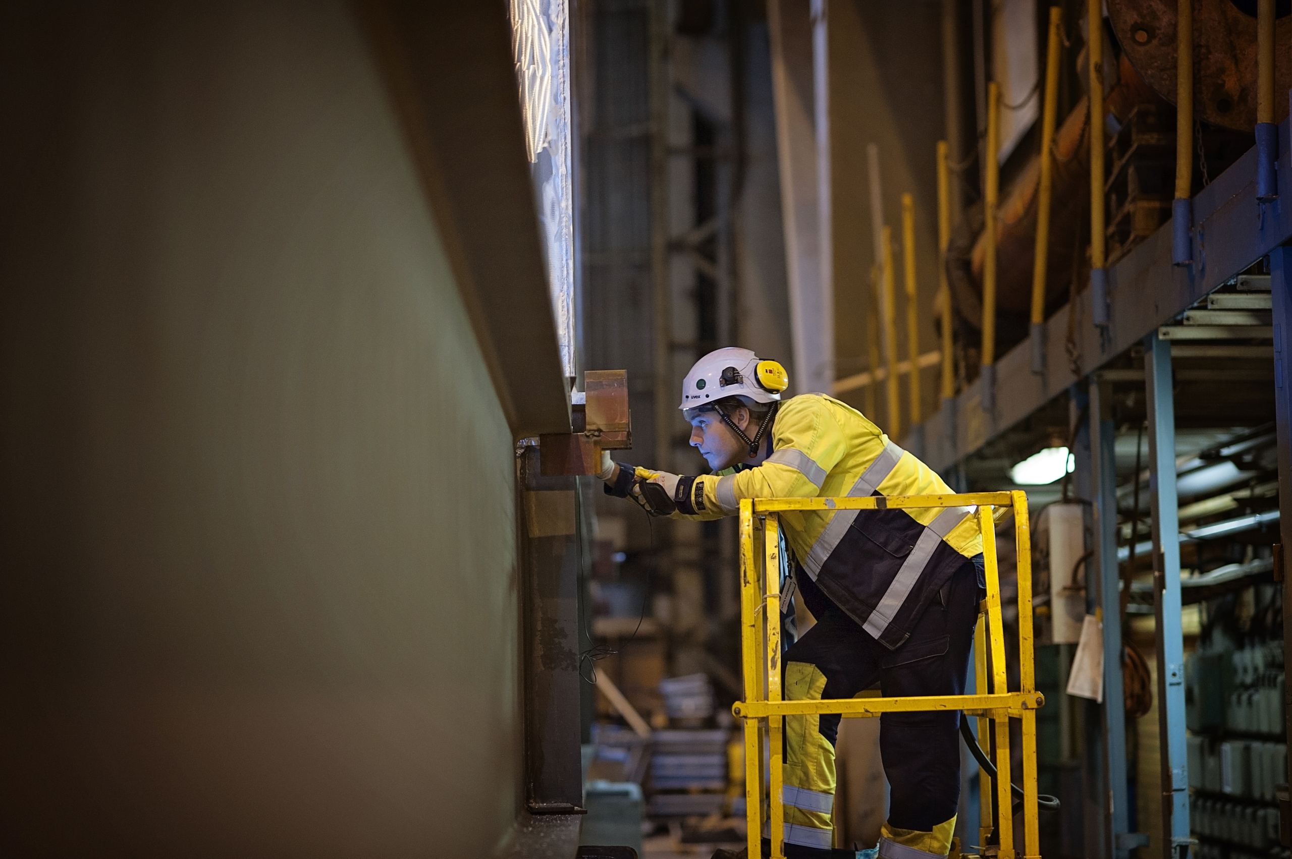 _DSC5368f International Welding Inspector (IWI) Services