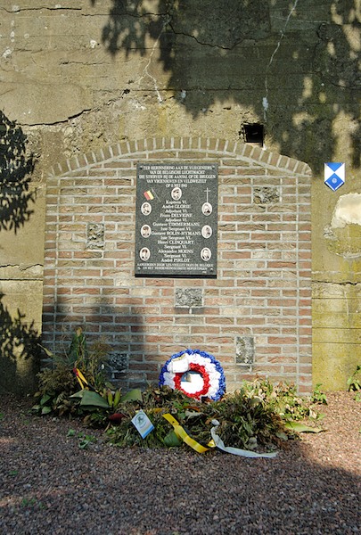 414 Vroenhoven Monument PVC.jpg