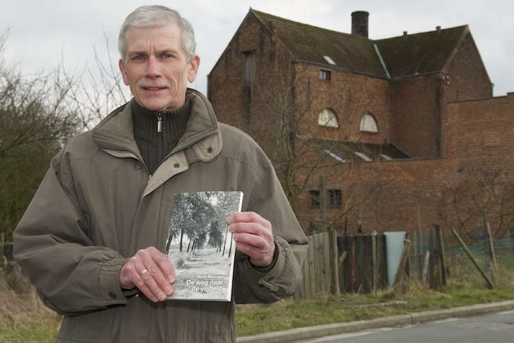 De weg naar de vrijheid - Hangar Flying