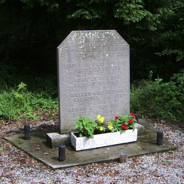 45 Virelles Monument SVolckaerts.jpg