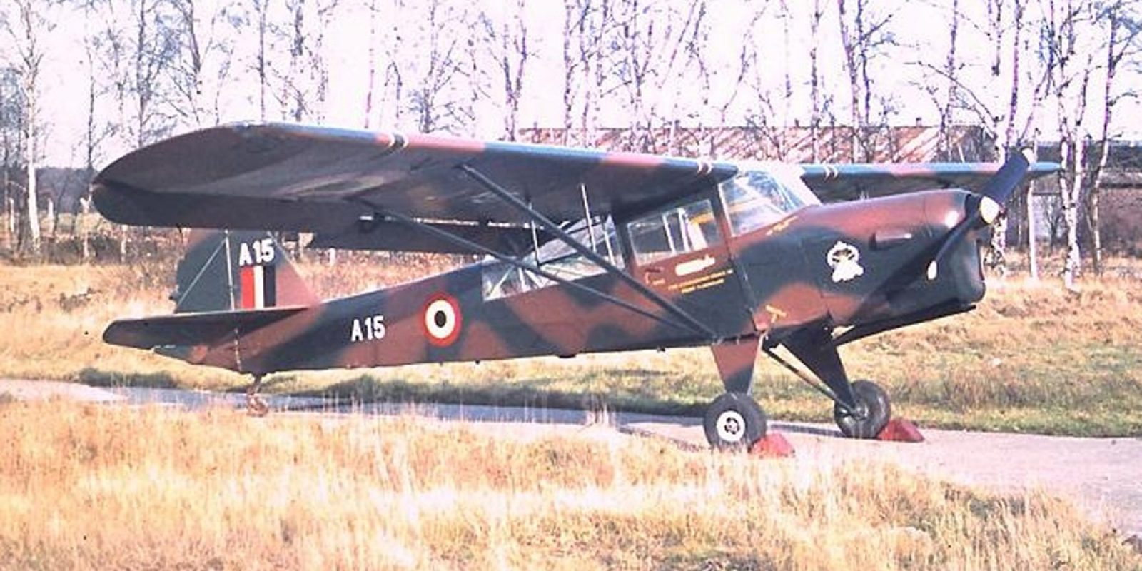 L’Auster A-15 récupéré au Musée de l’air en 1971 a été restauré par deux fanas doués de Brasschaat en 1972-1973. (René-Louis Haidon)