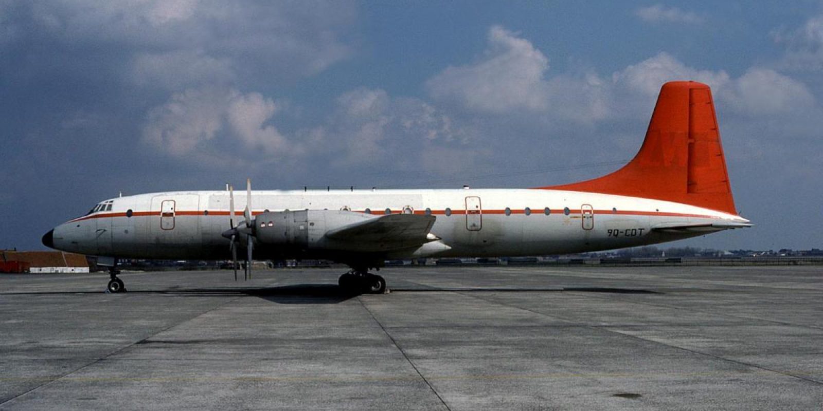 Très apprécié entre 1978 et 1982 par l’auteur est le Bristol 175 Britannia 253F. Ici le 9Q-CDT de Katale Aero Transport Goma vu à Ostende en mars 1979. (Archive Guy Visele)