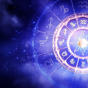Astrologisk Skriftlig Vägledning: Överflöd & Själsliga Gåvor i Födelsekartan