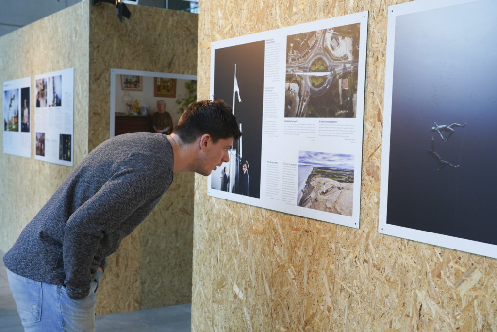 Årets pressefoto er Pressefotografforbundets årlige konkurence og udstilling. I min 32 år lange karriere har jeg vundet 3 priser og har haft billleder med på udstilingerne flere gange