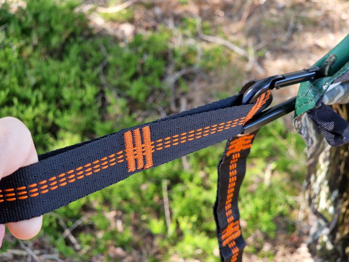 Best Hammock Straps example of the daisy chain loops