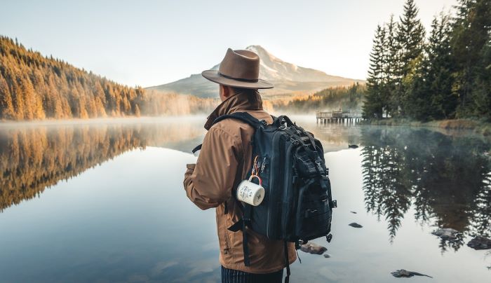 compact-backpack-with hammock