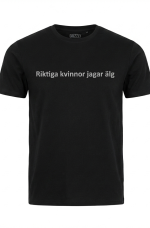 Riktiga kvinnor jagar älg