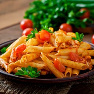 Penne mit schinken und Rahmsauce