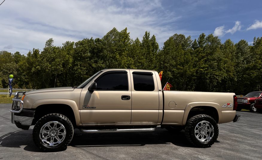 2004 CHEVROLET SILVERADO HEAVY DUTY 2500