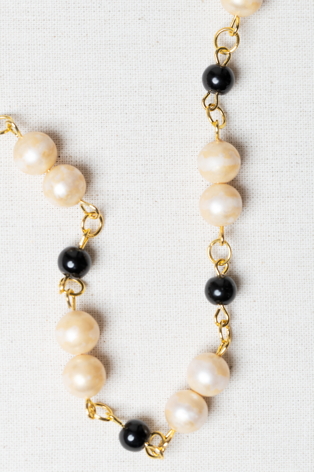 A vintage pearl golden necklace | Haruco-vert