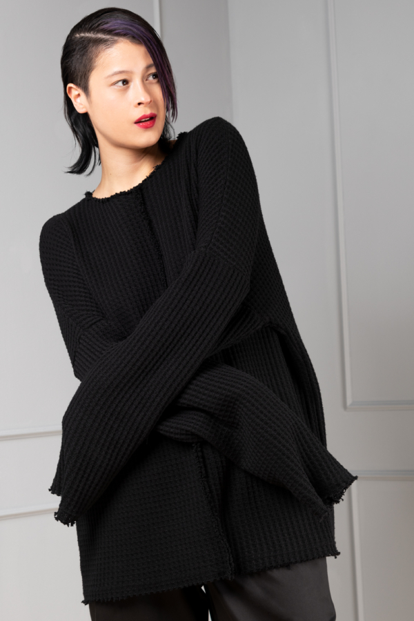 black-knitted oversized pullover for women