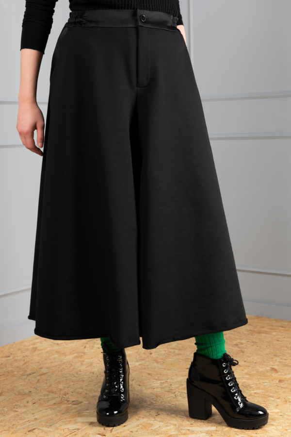 Black_wide_skirt_trousers_women_Haruco-vert.