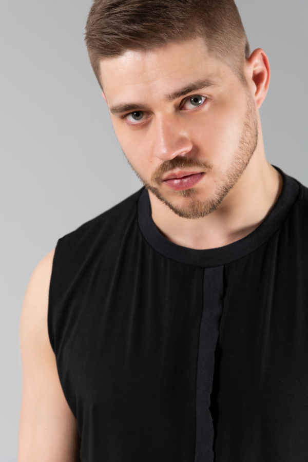 black bamboo men's sleeveless tee