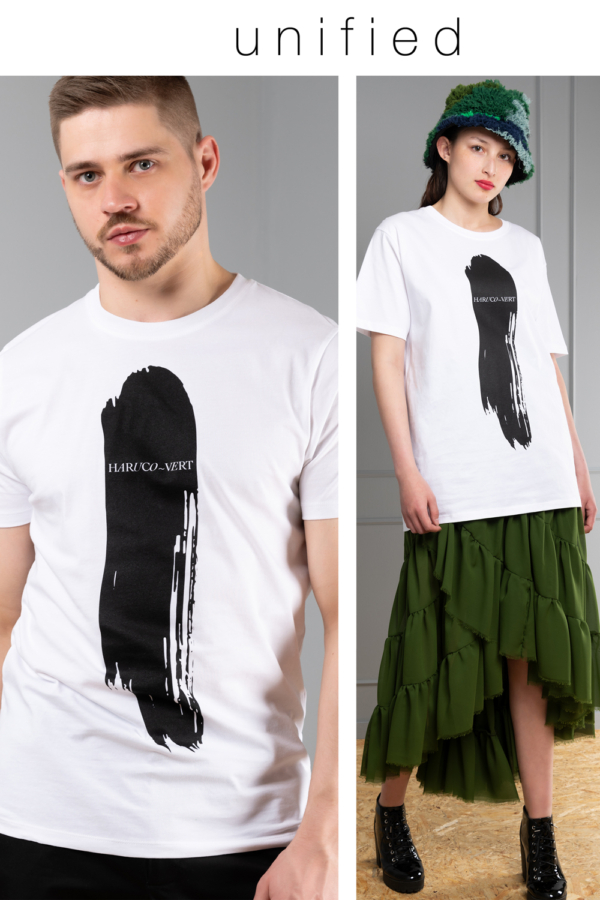 white unisex graphic-print t-shirt