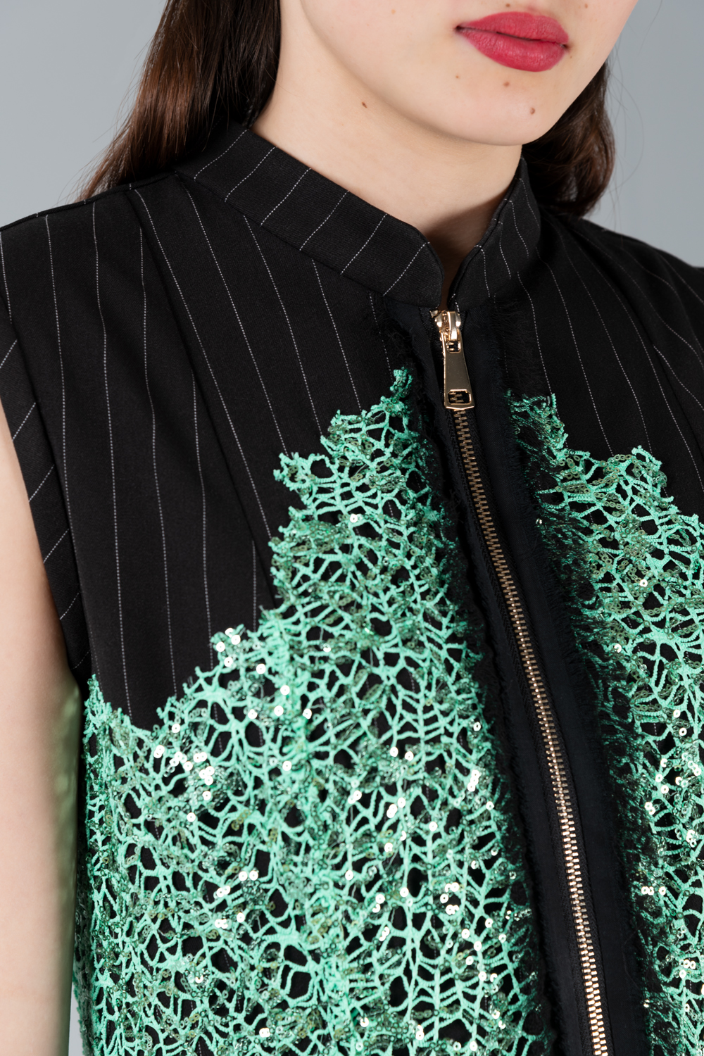 Long sea-green lace pinstripe gala dress | Haruco-vert