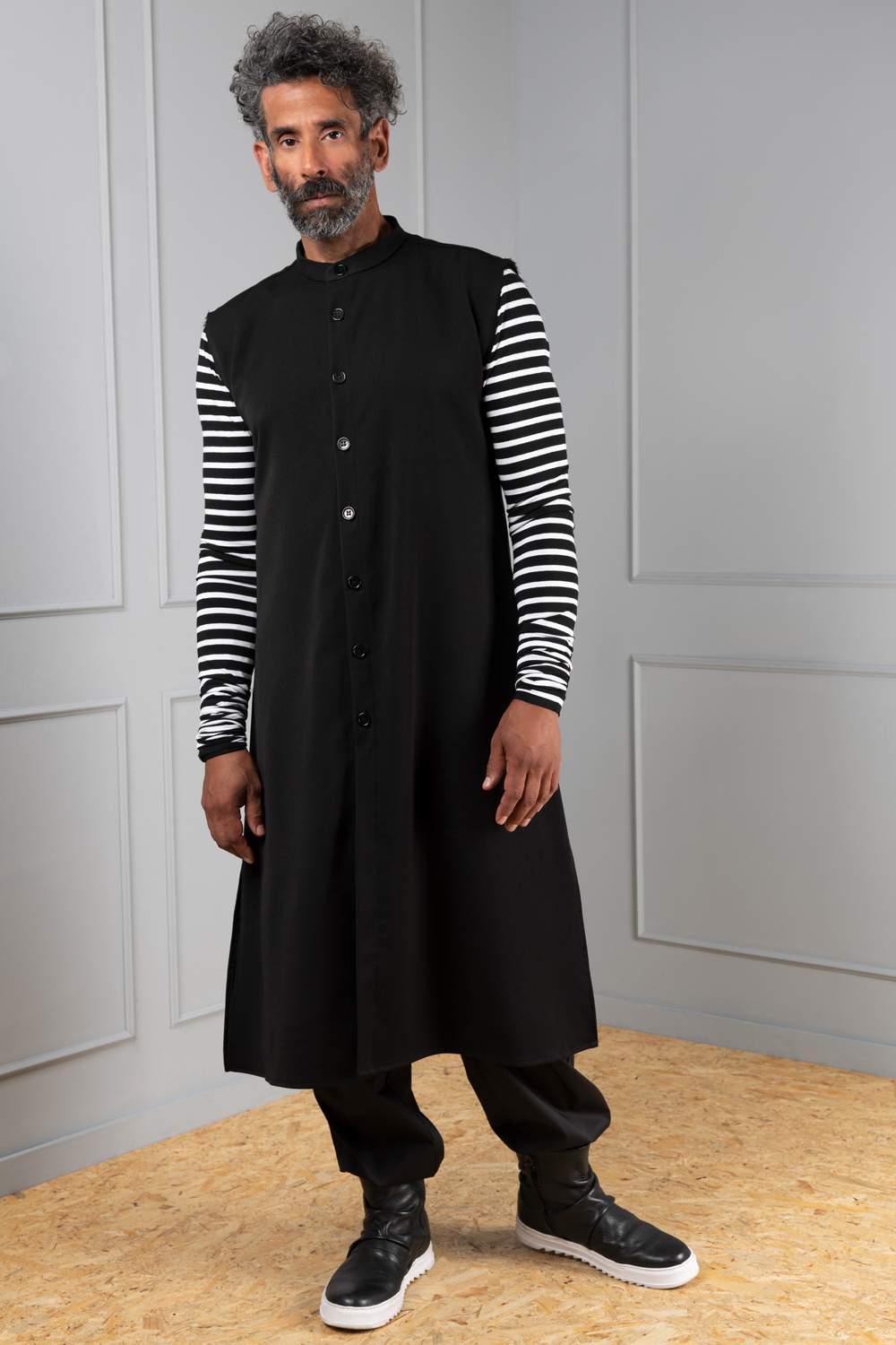 Black sleeveless cardigan mens