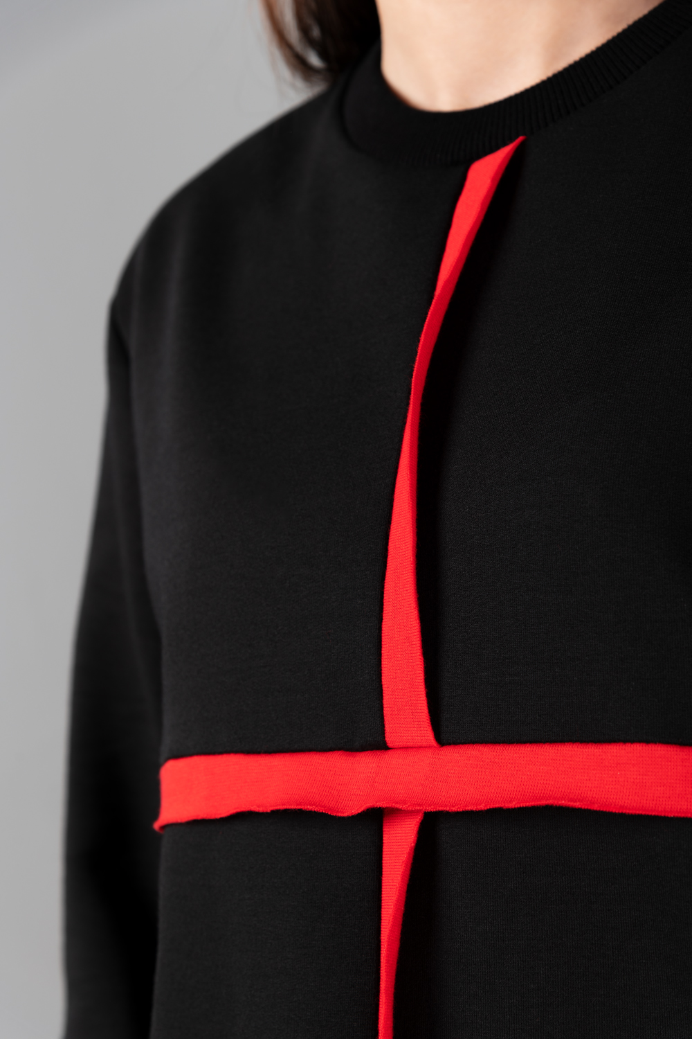 long black red-cross women's sweater | Haruco-vert