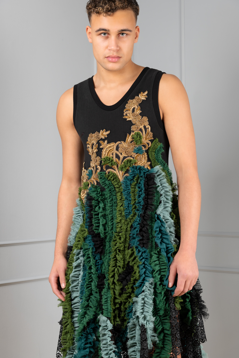 A black-and-green unisex dress | Haruco-vert
