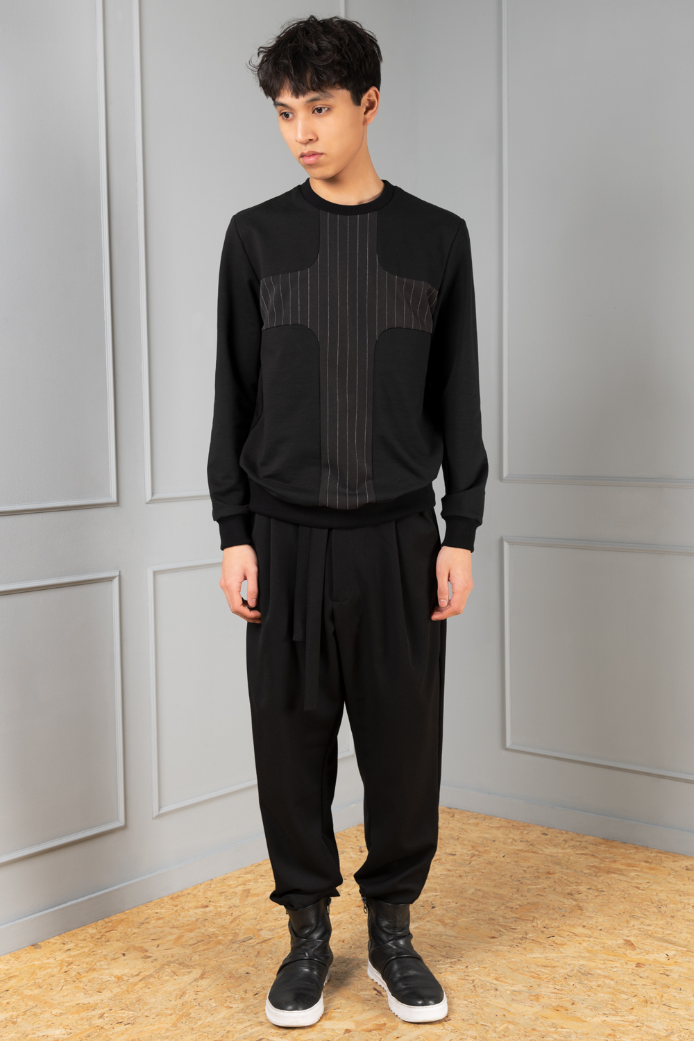 Black unisex trousers with tie-belt | Haruco-vert Black unisex trousers with tie-belt | Haruco-vert