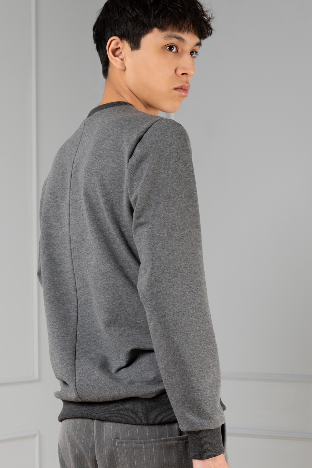 grey men's-sweater with pinstripe-detail | Haruco-vert