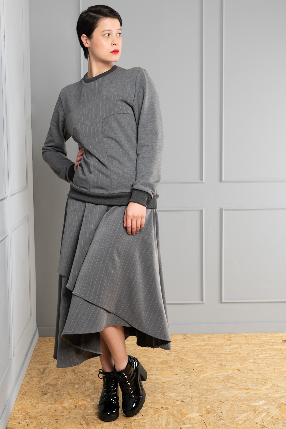 Women's-grey sweater with pinstripe-detail | Haruco-vert