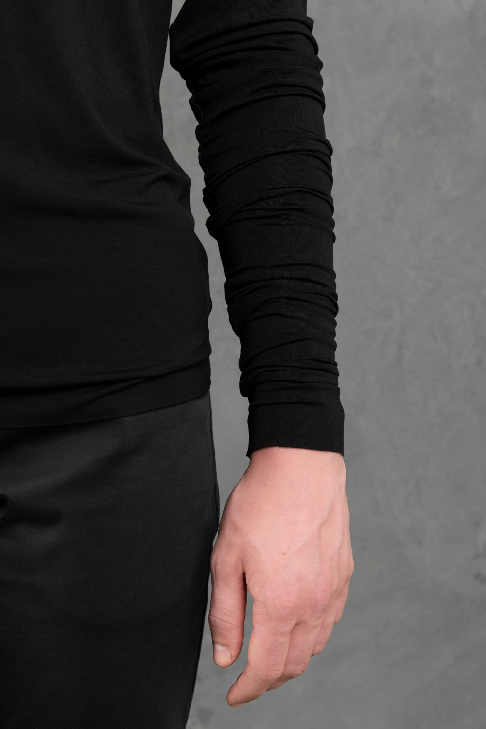 black bamboo men's extra-long sleeve | Haruco-vert