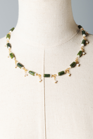 jade and pearl golden necklace