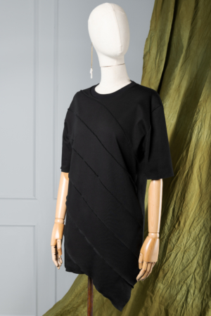 asymmetrical black cotton t-shirt
