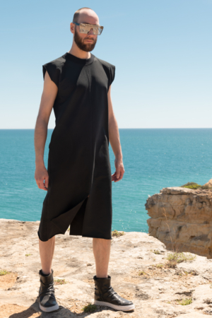 sleeveless black unisex dress | Haruco-vert