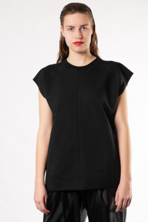 sleeveless black boxy women's sweater