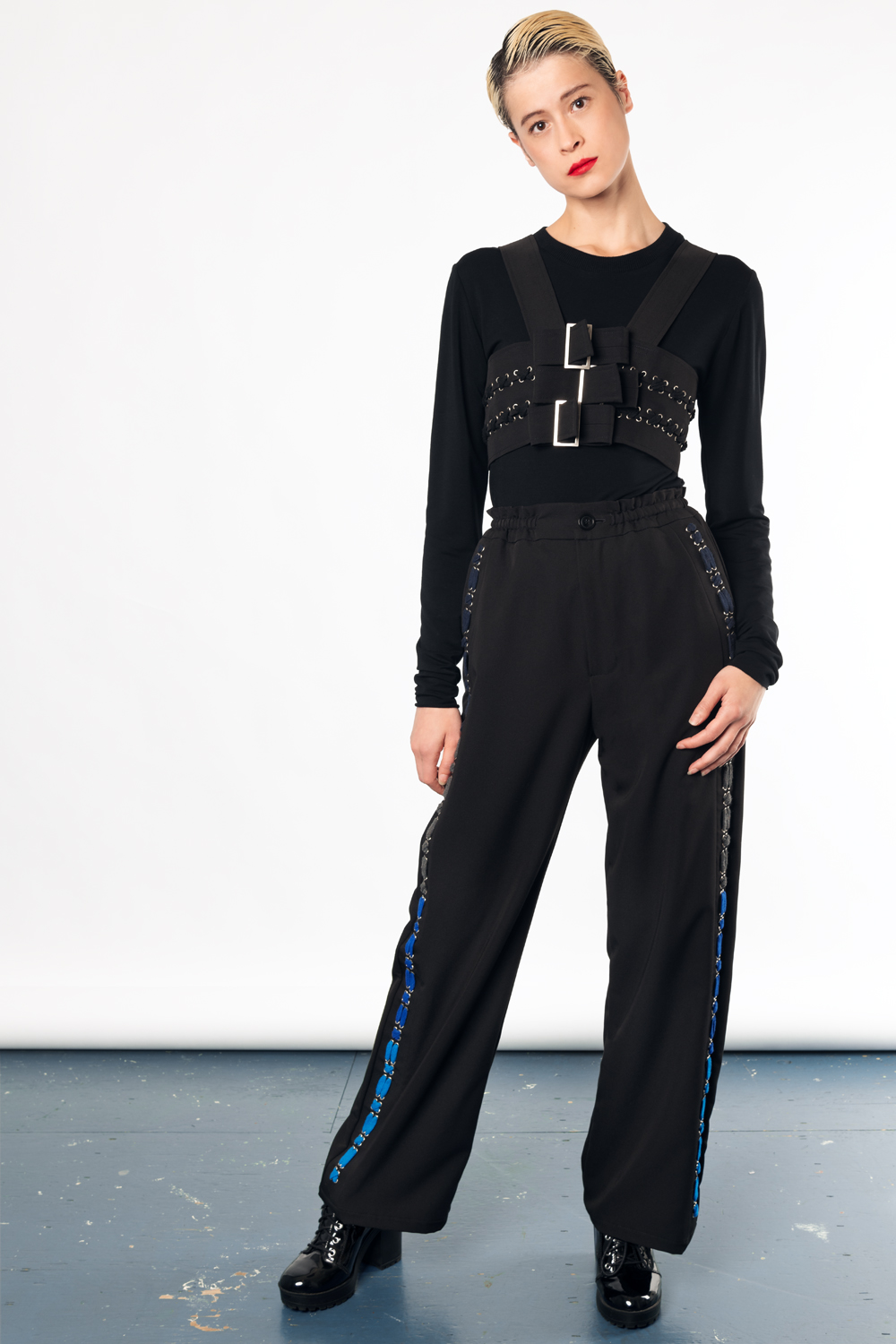 slim fit black bamboo women s top Haruco vert