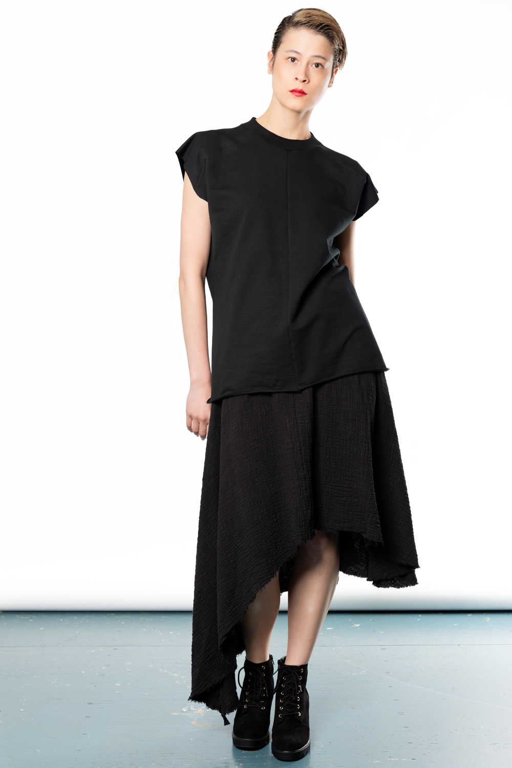 black asymmetrical cotton unisex skirt Haruco vert