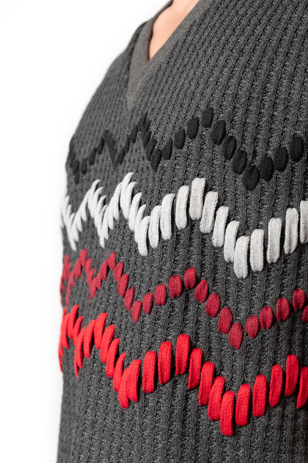 Turan grey knit embroidered women's vest - Image 5